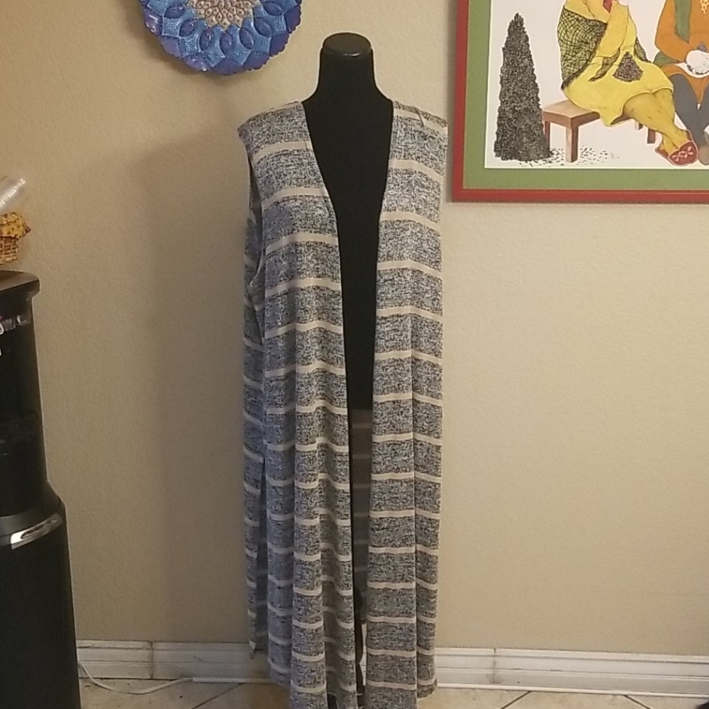 NWT Lularoe Joy Vest XL Grey/beige